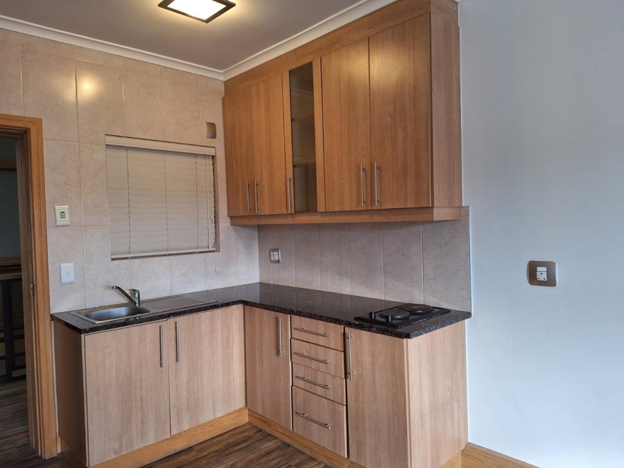 To Let 1 Bedroom Property for Rent in Bellair Western Cape